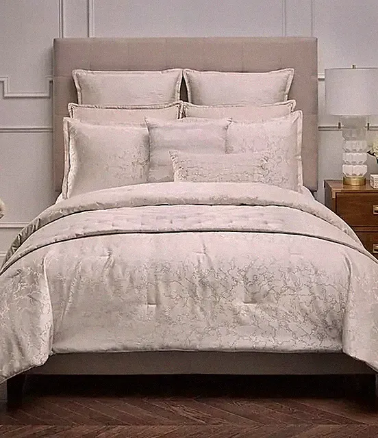 Dillards Luxury Hotel Karsten Comforter Mini Set 3 PC Full/Queen Beige $289 NWT