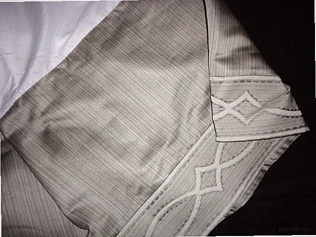 J QUEEN DECO SILVER STRIA SATIN JACQUARD GEOME1TRIC (1) KING BEDSKIRT SPLIT 15"