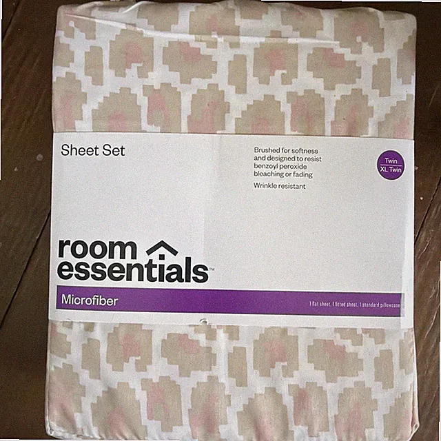 Room Essentials Microfiber Sheet Set 15” Deep New