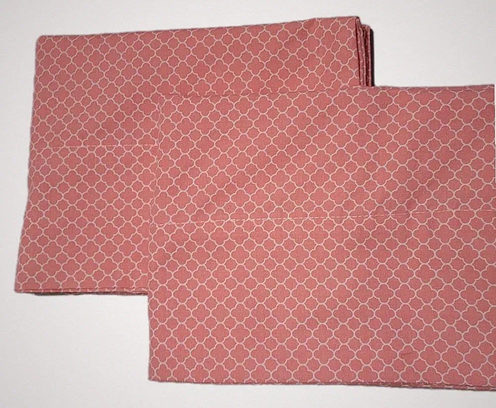 Set Of 2 Coral & Cream Abstract Print Pillowcases 20 X 30 Standard/ Queen