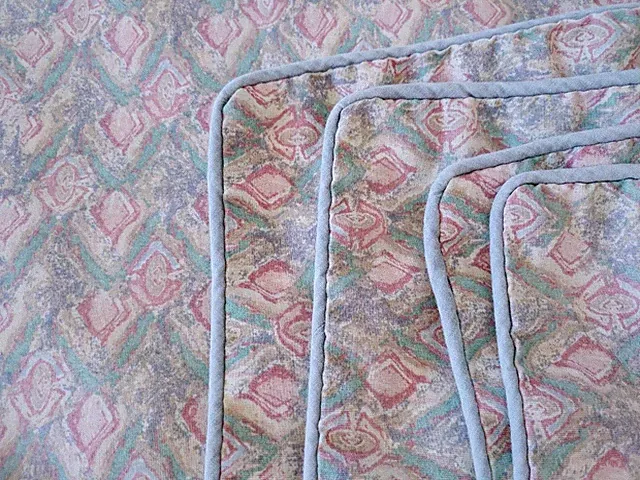 Set Of 2 Dan River Standard Pillow Shams Abstract Pink Aqua Tan Diamond Pattern