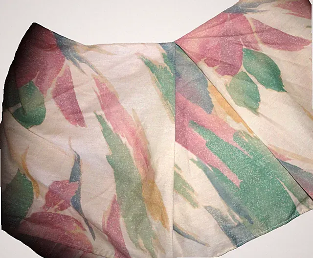 VINTAGE CROSCILL SEDONA PASTEL FLORAL MELON GOLD (1) King BEDSKIRT 14" SPLIT